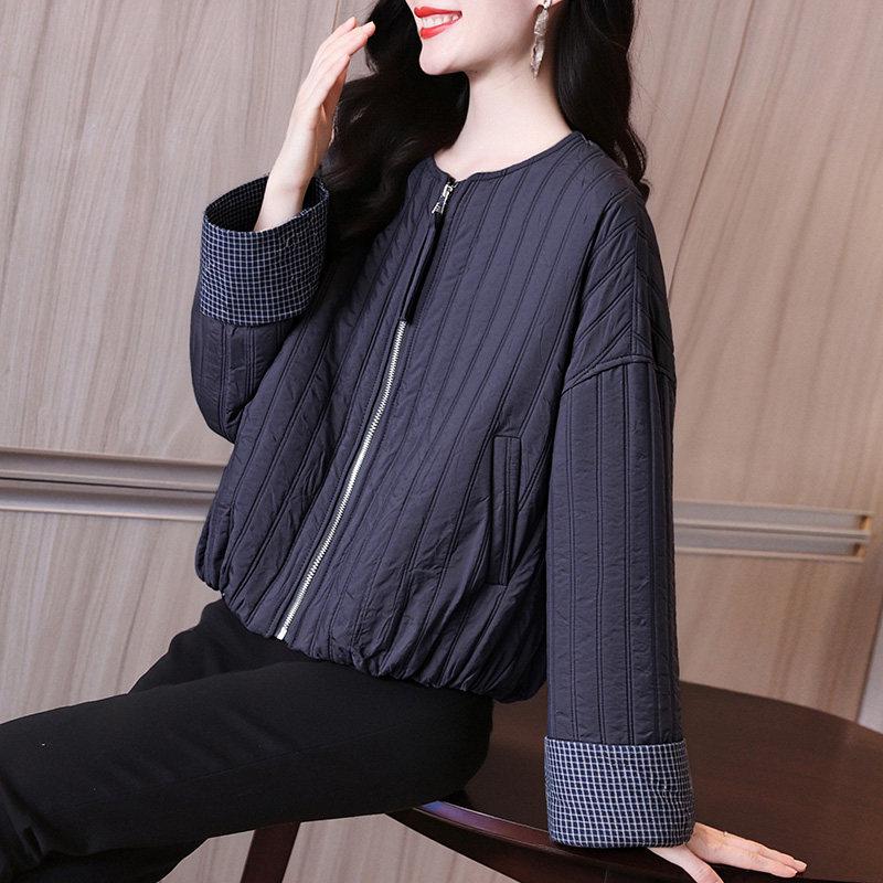 Korean High-End Color Block Cotton Quilted Jacket - Plus Size Plaid Patchwork Navy Blue Zipper Cardigan Outerwear XL
Korean High-End Color Block Cotton Quilted Jacket - Plus Size Plaid Patchwork Navy Blue Zipper Cardigan Outerwear XL