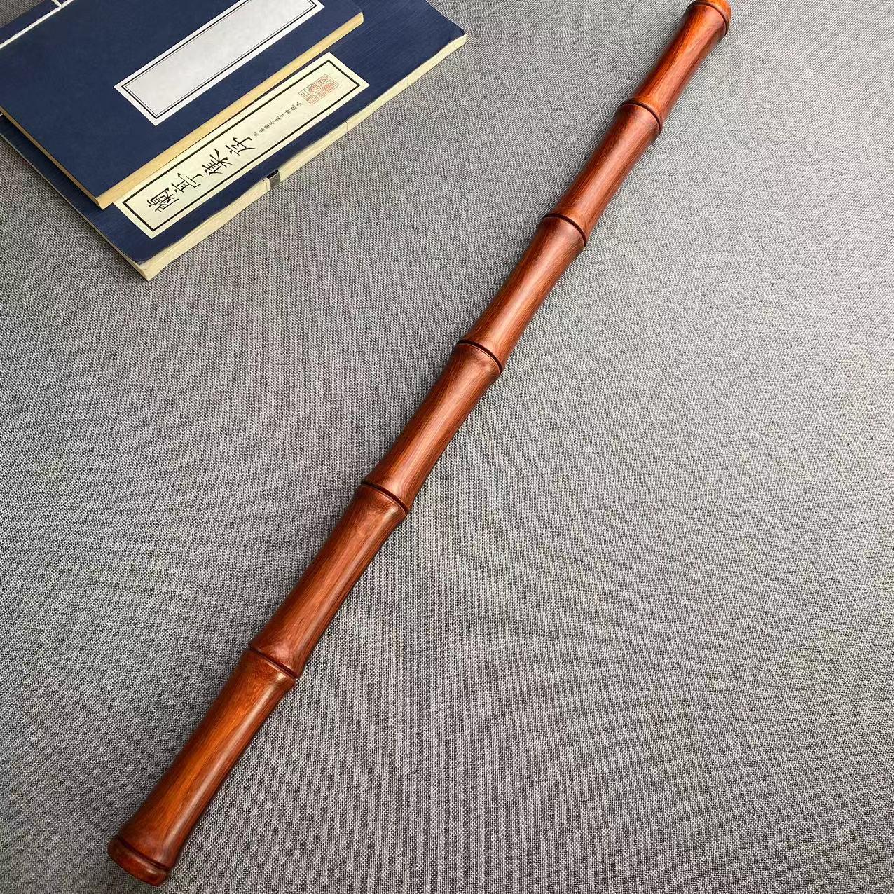 Посох из палисандра и бамбука для боевых искусств
Посох из палисандра и бамбука для боевых искусств