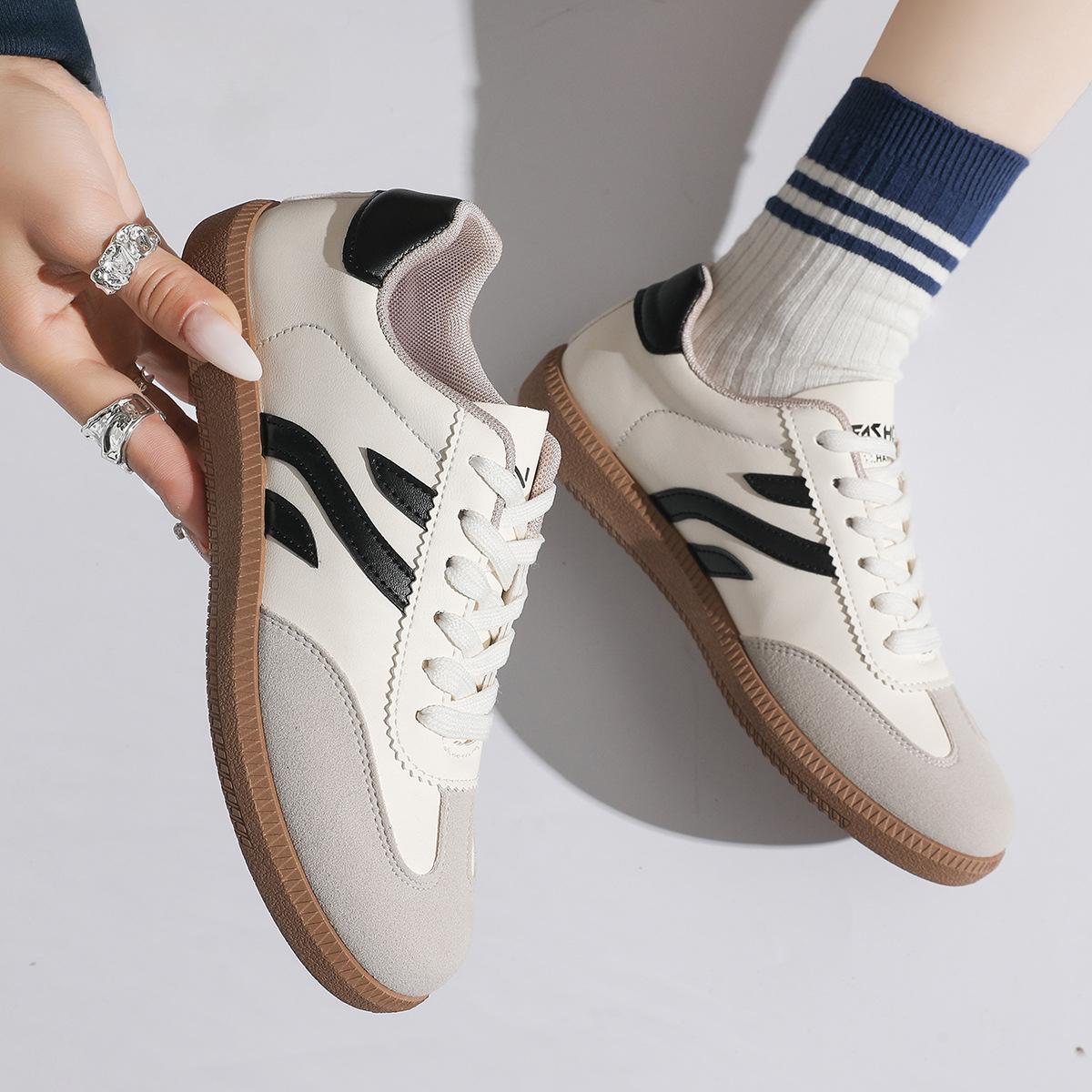 Женские весенние спортивные повседневные ретро легкие кроссовки для бега и кеды в стиле Форреста Гампа с мягкой подошвой 38 чёрный
Женские весенние спортивные повседневные ретро легкие кроссовки для бега и кеды в стиле Форреста Гампа с мягкой подошвой 38 чёрный