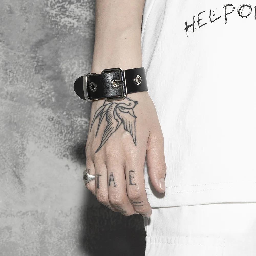 Punk Style Vintage Black PU Leather Metal Buckle Wide Men Cuff Bracelet Personality Belt Buckle Adjustable Bangle Couple Gift чорний
Punk Style Vintage Black PU Leather Metal Buckle Wide Men Cuff Bracelet Personality Belt Buckle Adjustable Bangle Couple Gift чорний