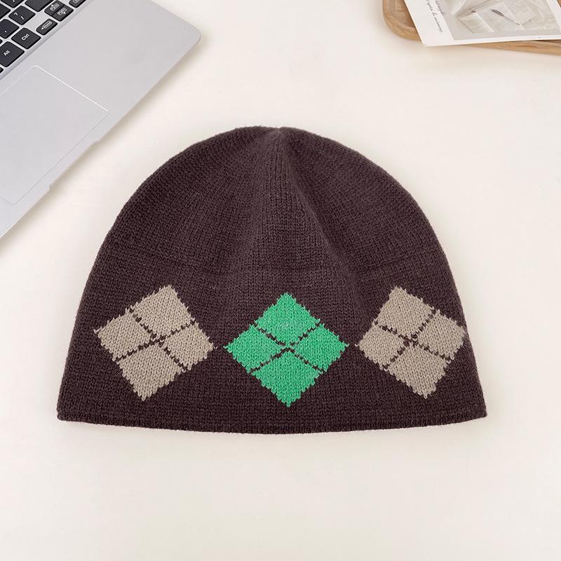 Spring and autumn warm ear protection rhombus plaid versatile face small knitted hat 56-60
Spring and autumn warm ear protection rhombus plaid versatile face small knitted hat 56-60