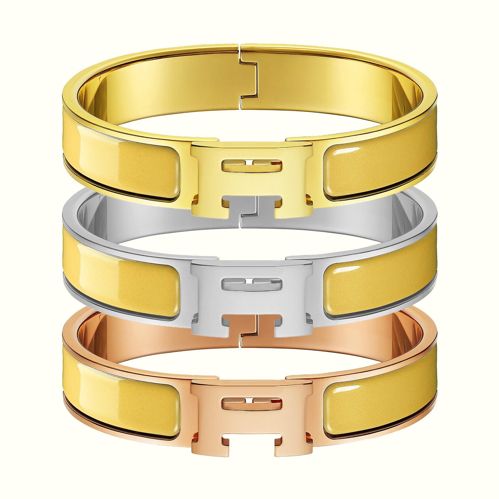 Класичний браслет з титанової сталі кольору рожевого золота з емаллю з літерою H для пар Gold 17cm
Класичний браслет з титанової сталі кольору рожевого золота з емаллю з літерою H для пар Gold 17cm
