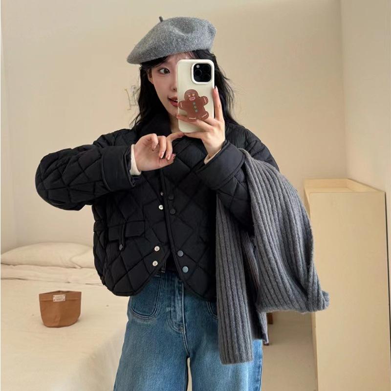 Non-specification lapel down jacket women s short 2025 winter new fashionable sweet small white duck down jacket tide one size fits all чорний
Non-specification lapel down jacket women s short 2025 winter new fashionable sweet small white duck down jacket tide one size fits all чорний