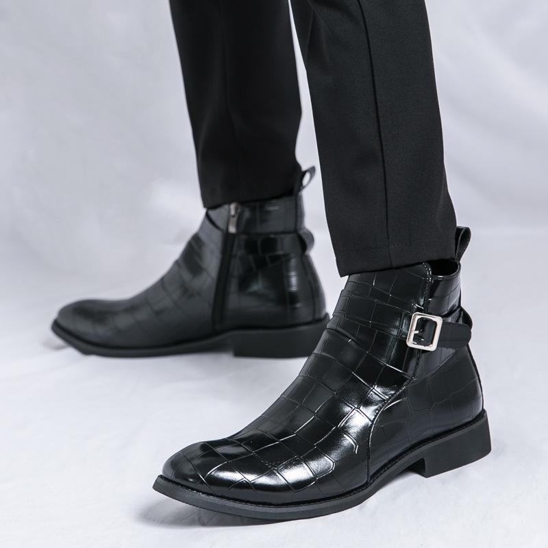 Men s shoes large size autumn and winter new leather boots fashion British style men s casual leather shoes trend Chelsea short boots 42
Men s shoes large size autumn and winter new leather boots fashion British style men s casual leather shoes trend Chelsea short boots 42