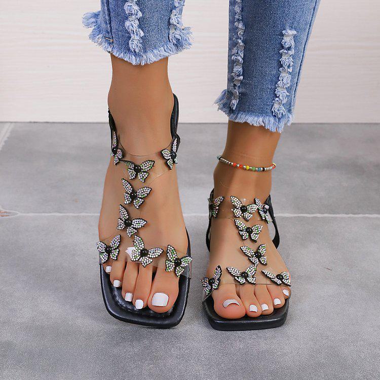 Женские сандалии на плоской подошве со стразами и бабочками — летняя коллекция в европейском и американском стиле 2024 года, большие размеры и удобный дизайн 40 чёрный
Женские сандалии на плоской подошве со стразами и бабочками — летняя коллекция в европейском и американском стиле 2024 года, большие размеры и удобный дизайн 40 чёрный