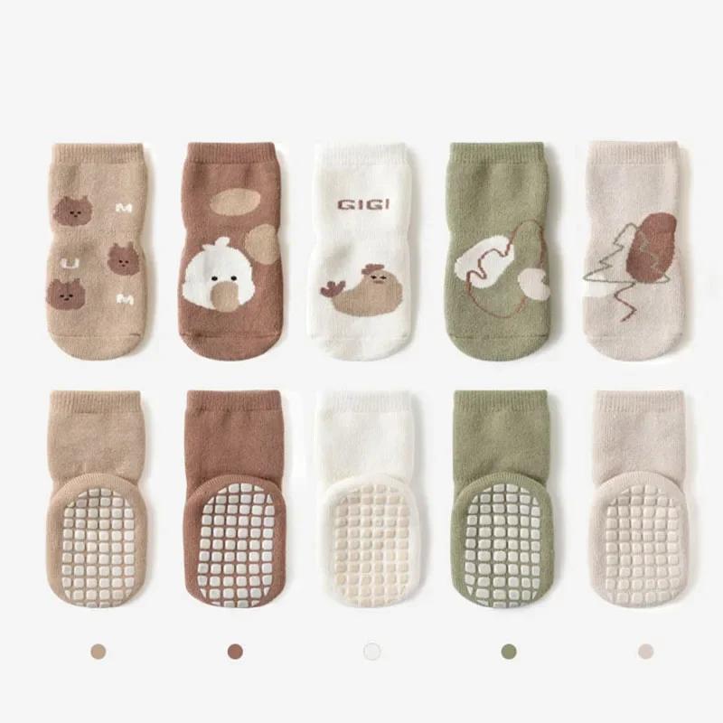 New Baby Toddler Anti-SlipThermal Socks Mid Calf Indoor Cartoon Grip Silicone Soles Non Skid First Walker Winter Warm 1-3Y
New Baby Toddler Anti-SlipThermal Socks Mid Calf Indoor Cartoon Grip Silicone Soles Non Skid First Walker Winter Warm 1-3Y