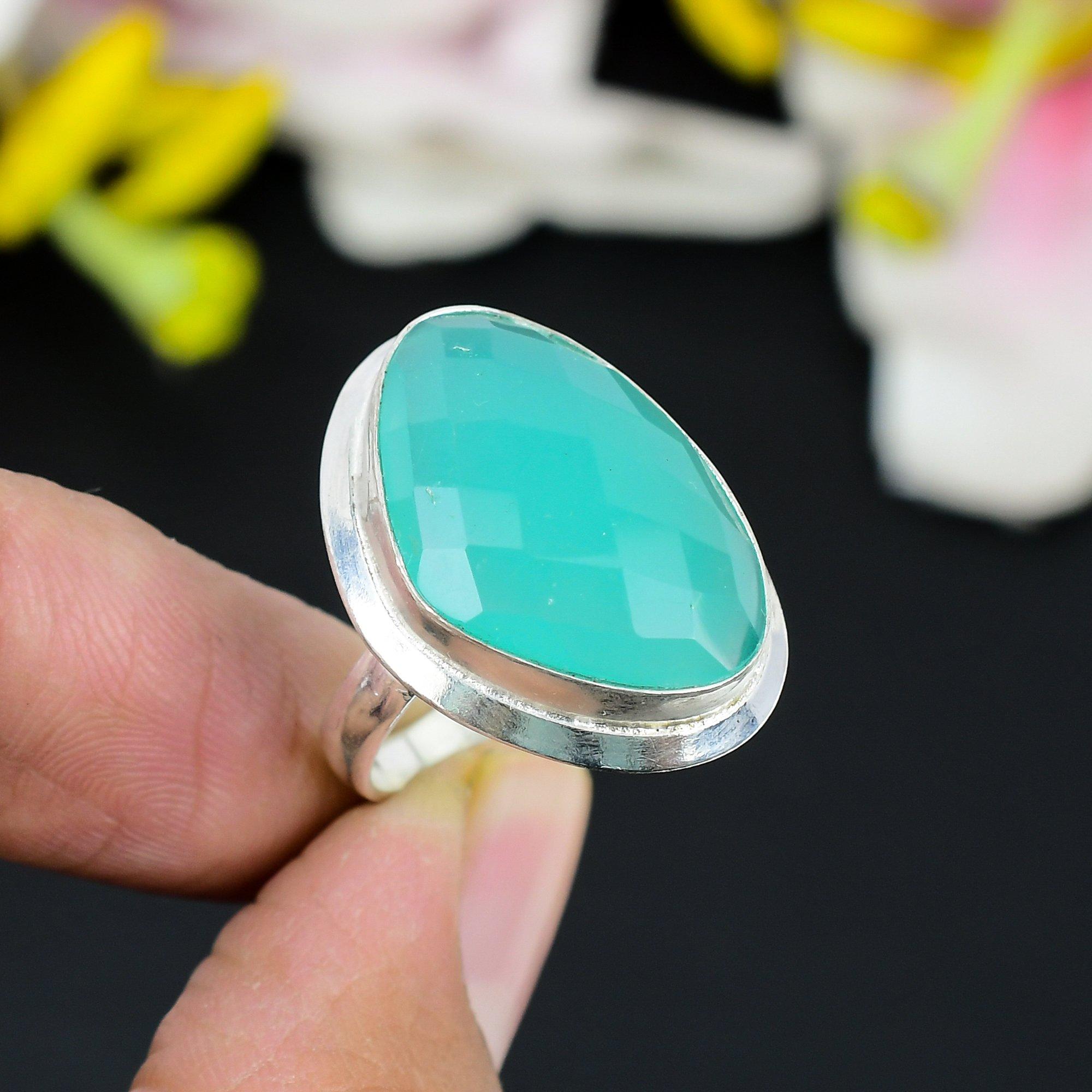 Green Chalcedony Gemstone Handmade 925 Sterling Silver Jewelry Ring Size 8 KG-332
Green Chalcedony Gemstone Handmade 925 Sterling Silver Jewelry Ring Size 8 KG-332