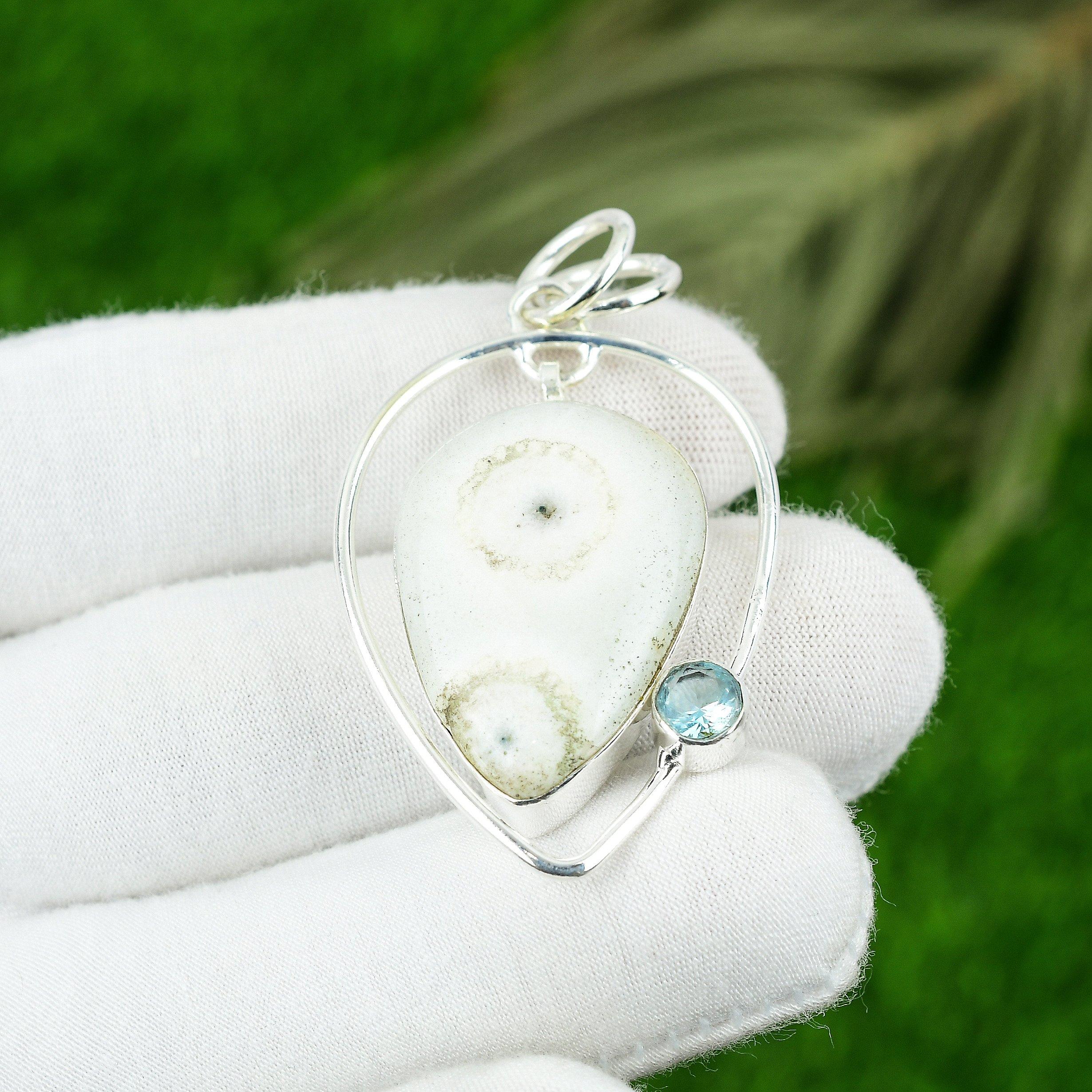 Pear Solar Moss Opal Stone Topaz Sterling Silver Bezel Ethnic Elegant Pendant
Pear Solar Moss Opal Stone Topaz Sterling Silver Bezel Ethnic Elegant Pendant