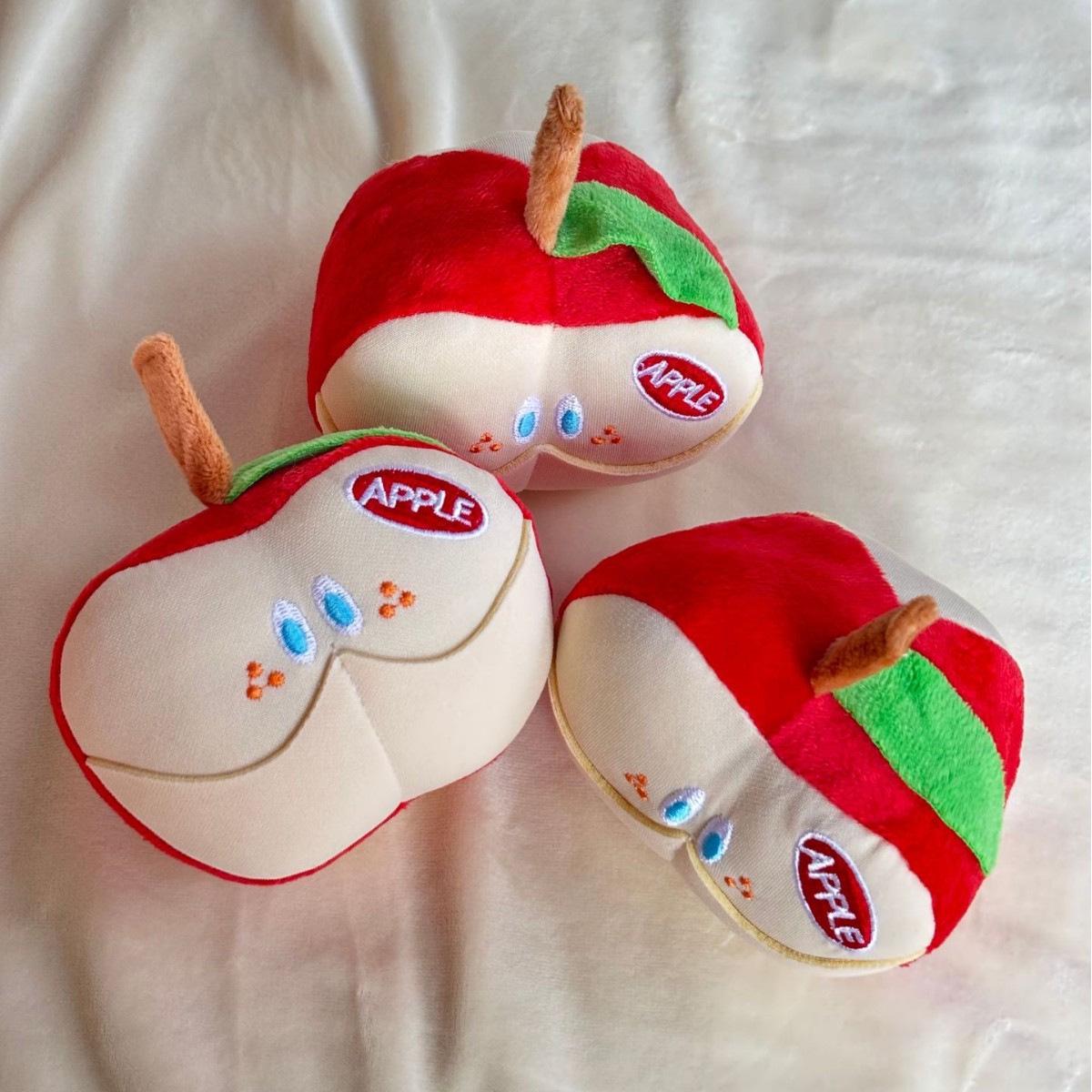 Ins-Style Korean Plush Apple: Cute Slow Feeder & Squeaky Dog Toy
Ins-Style Korean Plush Apple: Cute Slow Feeder & Squeaky Dog Toy