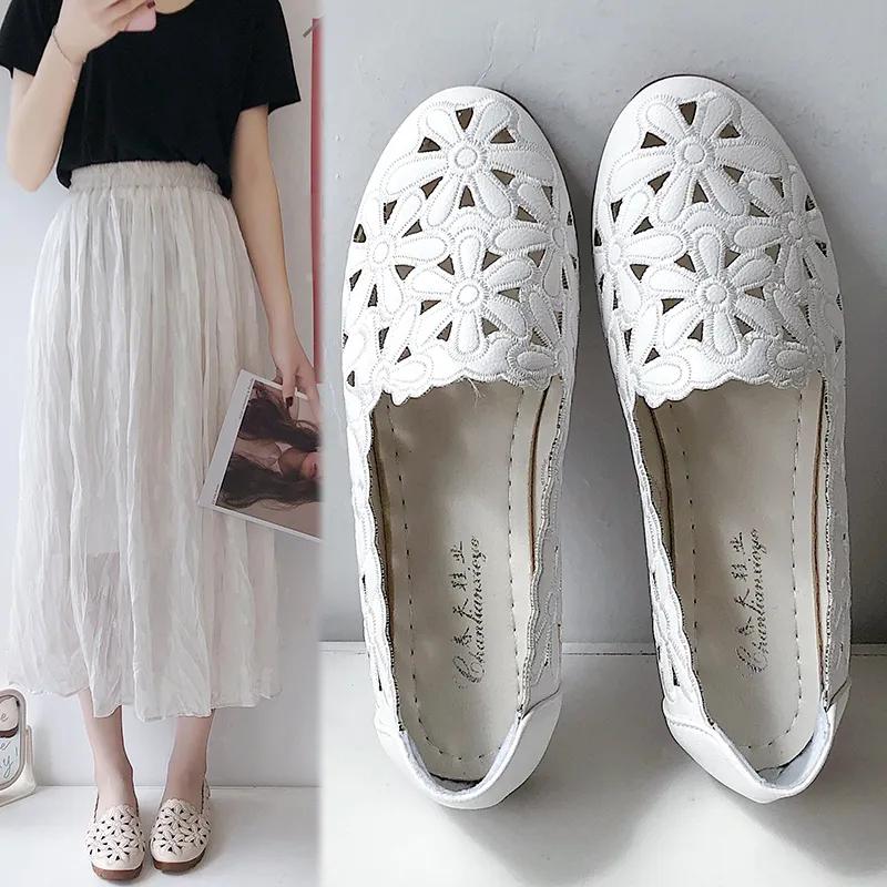 Летние полые женские сандалии, универсальные нескользящие сексуальные сандалии на плоской подошве в сказочном стиле с мягкой подошвой и верхней одеждой 35 бежевый
Летние полые женские сандалии, универсальные нескользящие сексуальные сандалии на плоской подошве в сказочном стиле с мягкой подошвой и верхней одеждой 35 бежевый