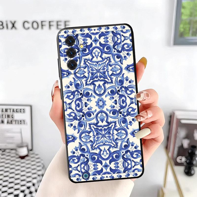 Blue And White Porcelain Pattern Soft Phone Case for Samsung A17 A37 A57 A16 A26 A36 A56 A15 A25 A35 A55 A14 A24 A34 A54 A13 A23 Samsung A73
Blue And White Porcelain Pattern Soft Phone Case for Samsung A17 A37 A57 A16 A26 A36 A56 A15 A25 A35 A55 A14 A24 A34 A54 A13 A23 Samsung A73