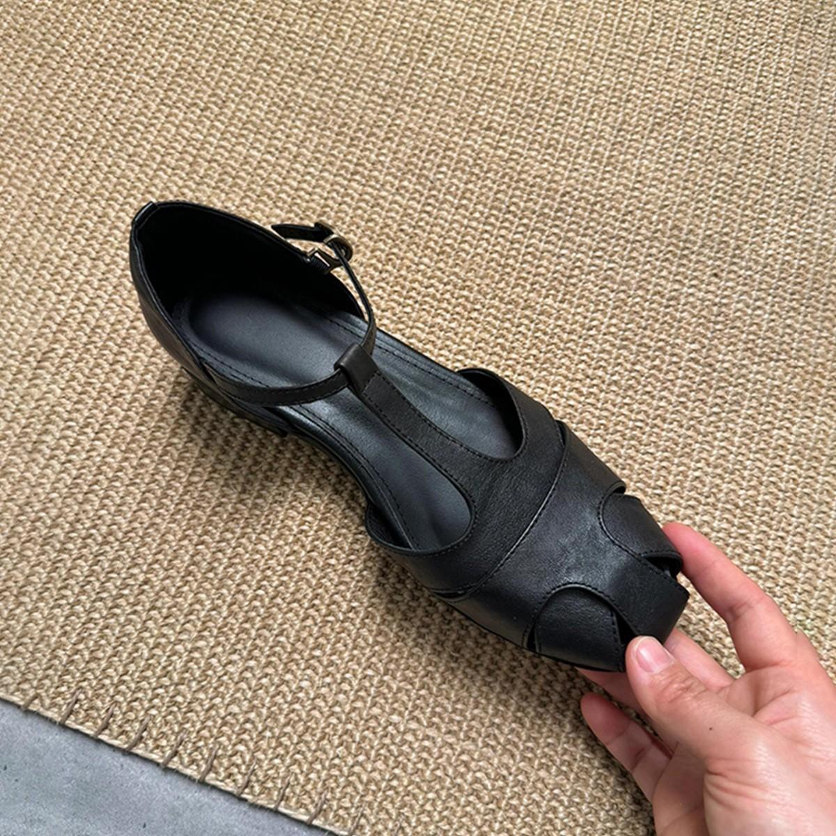 Retro bag head shoes women s low heels versatile hollow breathable word with commuting thin Roman shoes 40
Retro bag head shoes women s low heels versatile hollow breathable word with commuting thin Roman shoes 40