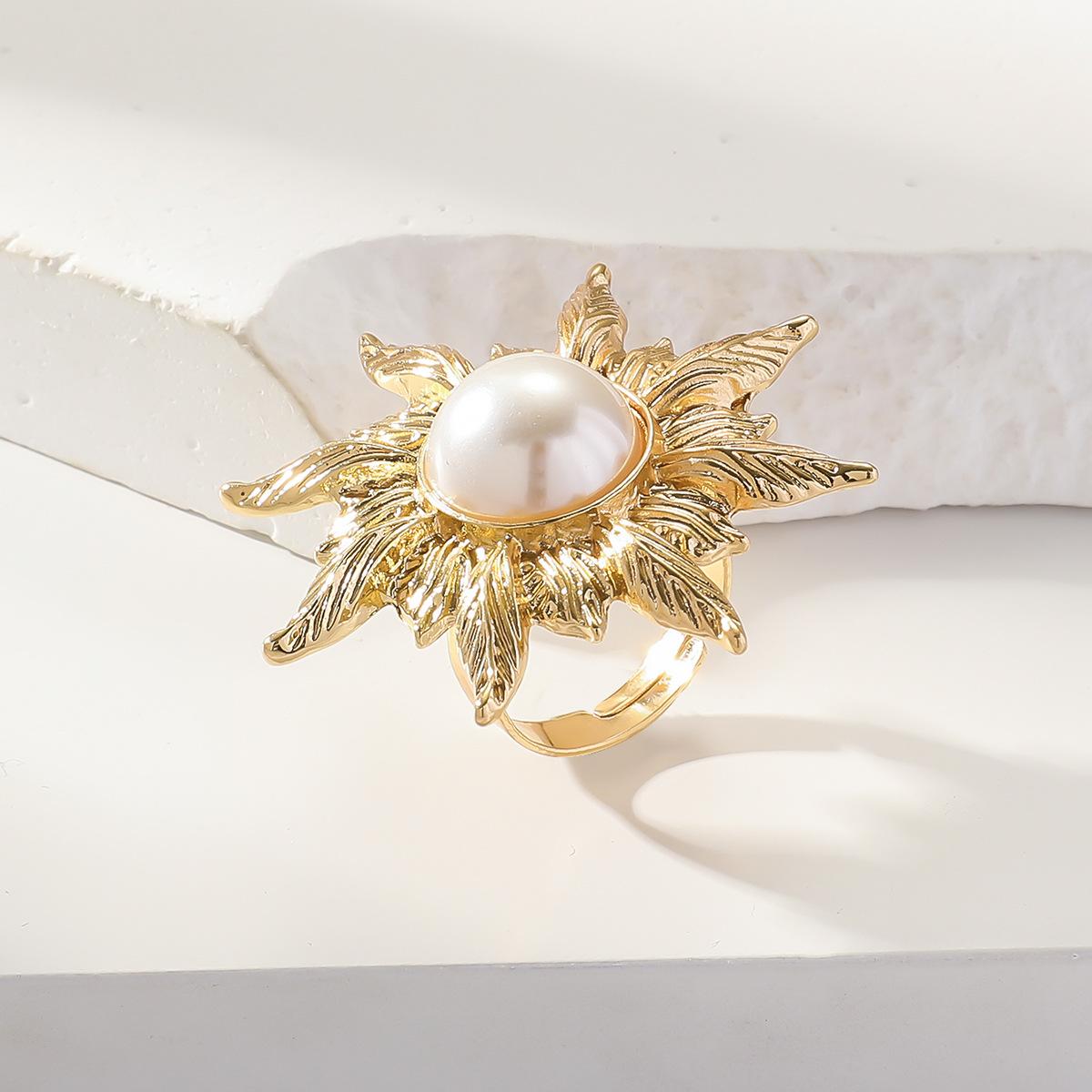 New Palace style French tassel fireworks pearl flower coat suit women vintage ring
New Palace style French tassel fireworks pearl flower coat suit women vintage ring