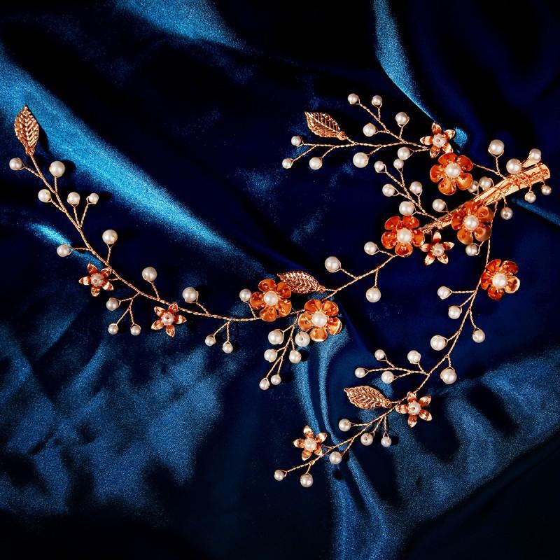 Bride Retro Gold Flowers Pure Hand-woven Pearl Leaves Vine Hair Band Side Clip Performance Makeup Accessories
Bride Retro Gold Flowers Pure Hand-woven Pearl Leaves Vine Hair Band Side Clip Performance Makeup Accessories