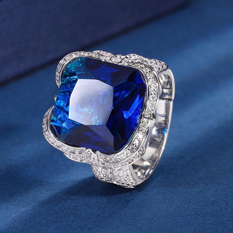 Jewelry Retro Simulation Blue Glass Treasure Butterfly Luxury Inlaid Princess Square Set Main Stone 14 * 1
Jewelry Retro Simulation Blue Glass Treasure Butterfly Luxury Inlaid Princess Square Set Main Stone 14 * 1