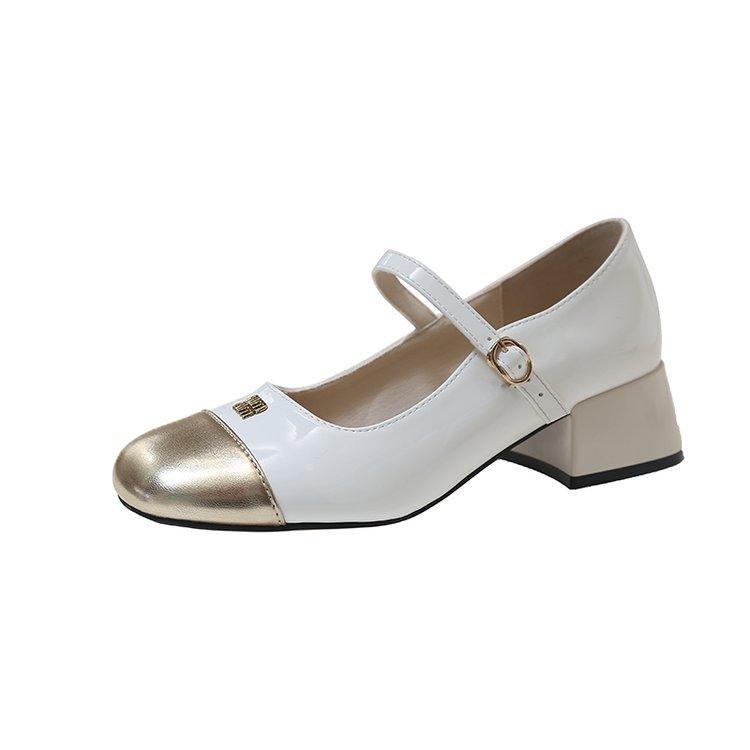 French thick heel Mary Jane single shoes women s 2025 new skirt spring and autumn bright leather small leather shoes one-word buckle grandma shoes 40
French thick heel Mary Jane single shoes women s 2025 new skirt spring and autumn bright leather small leather shoes one-word buckle grandma shoes 40