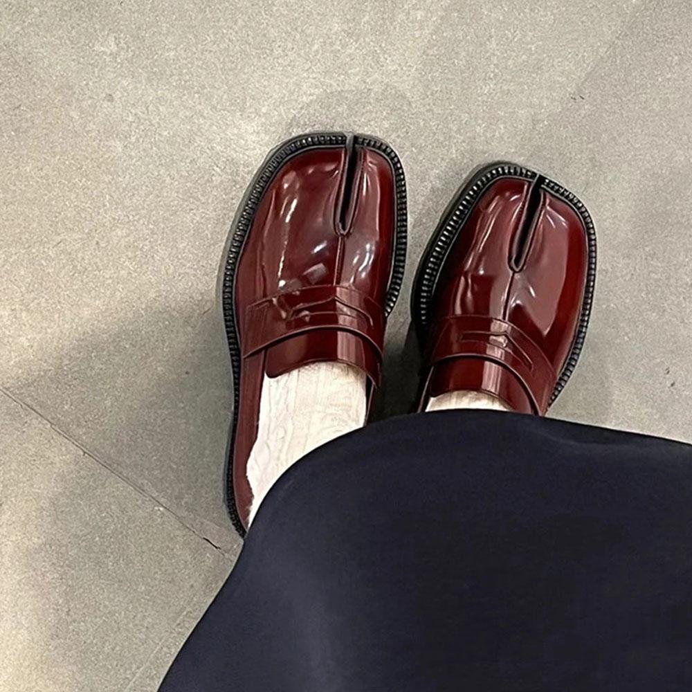 Лоферы с раздельным носком для женщин и мужчин. Туфли-таби. Лоферы на платформе и толстом каблуке. Повседневная кожаная обувь. Большой размер 46. 40
Лоферы с раздельным носком для женщин и мужчин. Туфли-таби. Лоферы на платформе и толстом каблуке. Повседневная кожаная обувь. Большой размер 46. 40