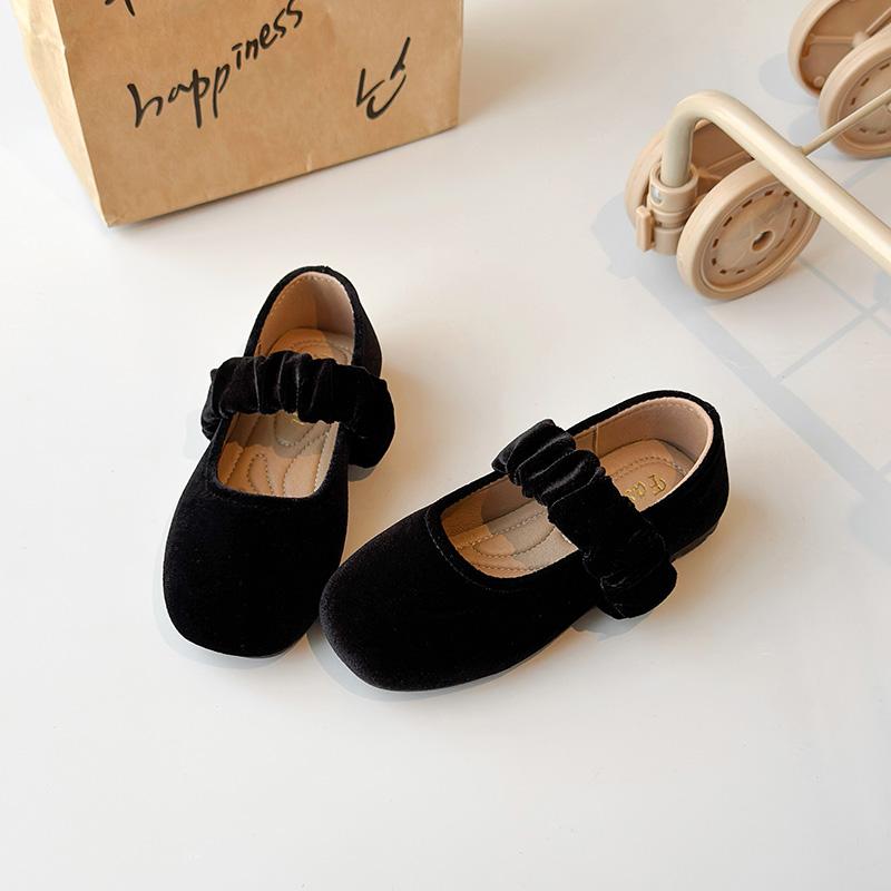Girls Princess Shoes Soild Color Versatile Kids Flat Shoes Round Toes New Children Moccasins Soft Bottom Comfortable 24
Girls Princess Shoes Soild Color Versatile Kids Flat Shoes Round Toes New Children Moccasins Soft Bottom Comfortable 24