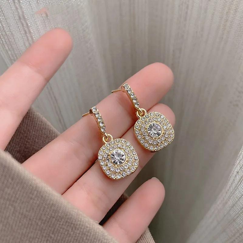 Exaggerated Full Rhinestone Crystal Square Geometry Drop Earring for Women Sweet Zircon Wholesale Accessory Girlfriend Gift
Exaggerated Full Rhinestone Crystal Square Geometry Drop Earring for Women Sweet Zircon Wholesale Accessory Girlfriend Gift