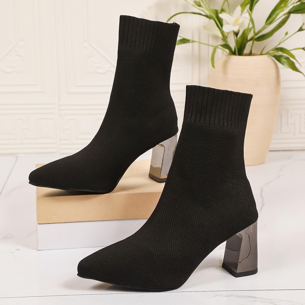 Внешняя торговля летающая вязка тонкие ботильоны женские на высоком каблуке короткие ботинки вязаные осень и зима квадратный носок ботинки толстый каблук 2025 новые эластичные ботинки 42 чёрный
Внешняя торговля летающая вязка тонкие ботильоны женские на высоком каблуке короткие ботинки вязаные осень и зима квадратный носок ботинки толстый каблук 2025 новые эластичные ботинки 42 чёрный