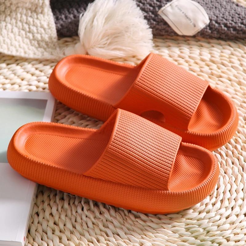 New Platform Slippers Female Summer Indoor and Outdoor Stop Slip Home Bath Couple Sandals Male 32-33 чёрный
New Platform Slippers Female Summer Indoor and Outdoor Stop Slip Home Bath Couple Sandals Male 32-33 чёрный
