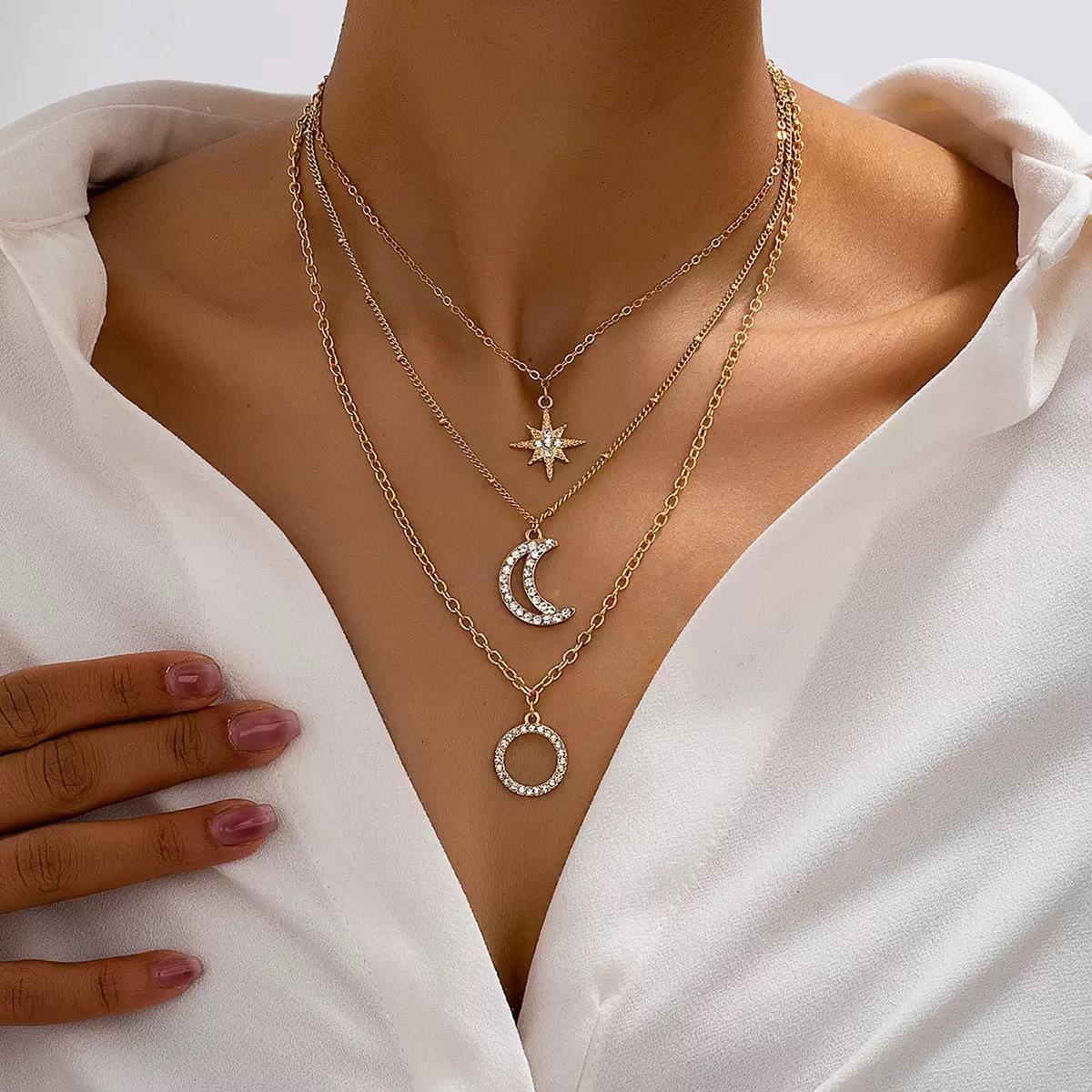 Stylish and simple layered stacked star moon necklace French design sense personality temperament collarbone chain
Stylish and simple layered stacked star moon necklace French design sense personality temperament collarbone chain