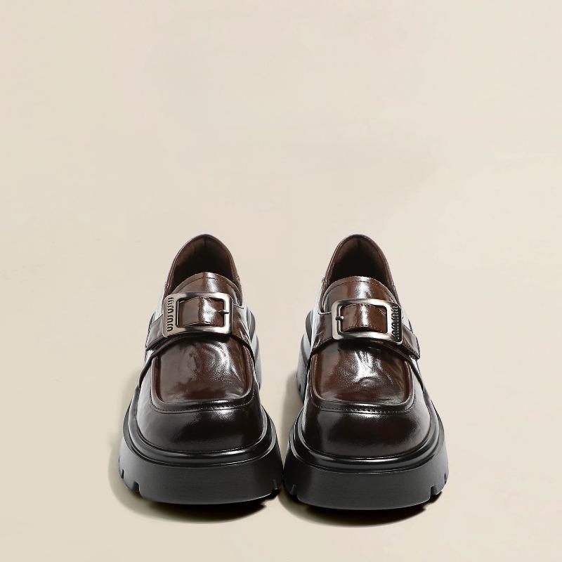 Autumn new foot cover thick sole heightened thick heel women s leather versatile and comfortable single shoes women 40
Autumn new foot cover thick sole heightened thick heel women s leather versatile and comfortable single shoes women 40