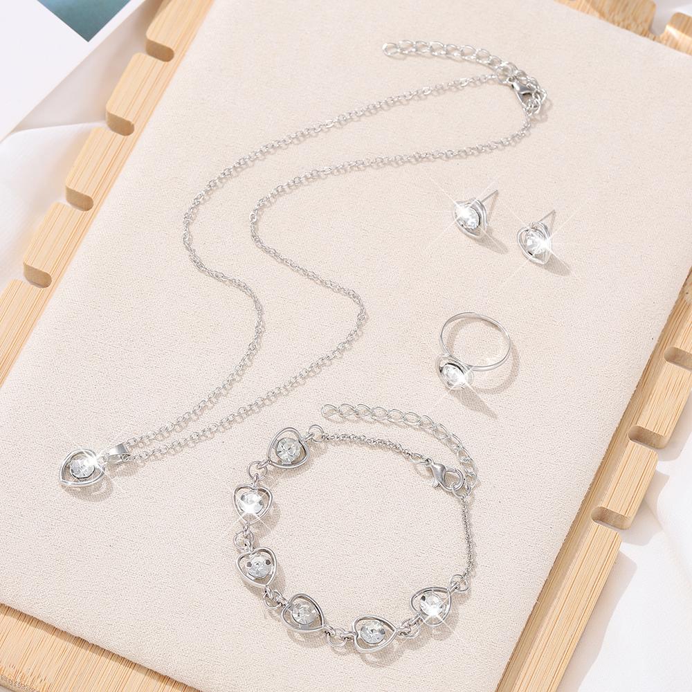 Набор из 5 предметов с цирконом для женщин, модное и повседневное ожерелье в виде сердца, браслет, кольцо, серьги с цирконом, подходит для повседневной носки, подарок
Набор из 5 предметов с цирконом для женщин, модное и повседневное ожерелье в виде сердца, браслет, кольцо, серьги с цирконом, подходит для повседневной носки, подарок