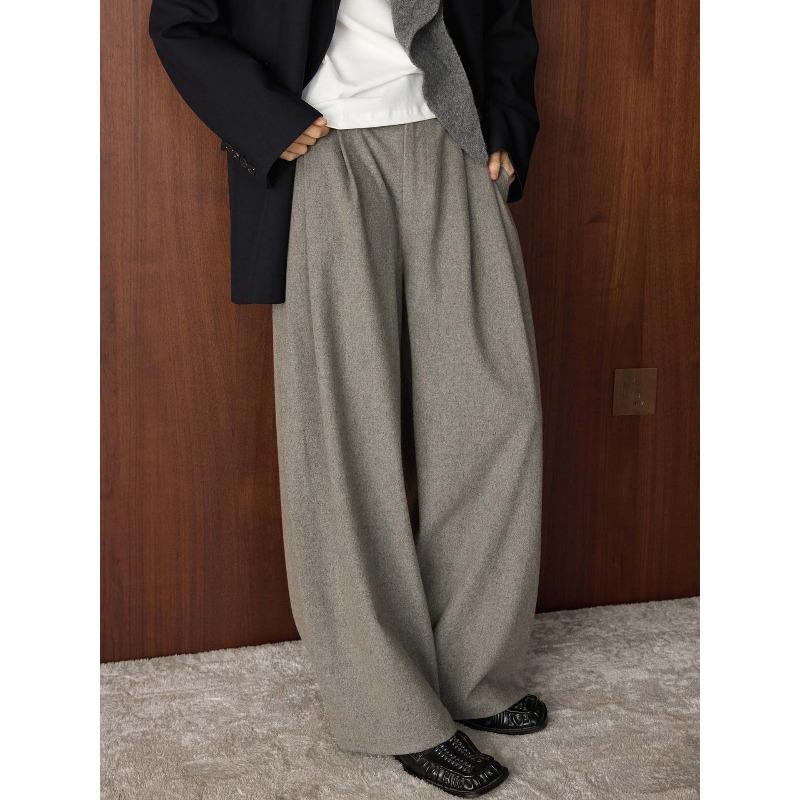 Louvre Winter New French Fashion Casual Three-dimensional Pleated Curved Trousers Loose and Thin High-waisted Trousers Women M
Louvre Winter New French Fashion Casual Three-dimensional Pleated Curved Trousers Loose and Thin High-waisted Trousers Women M