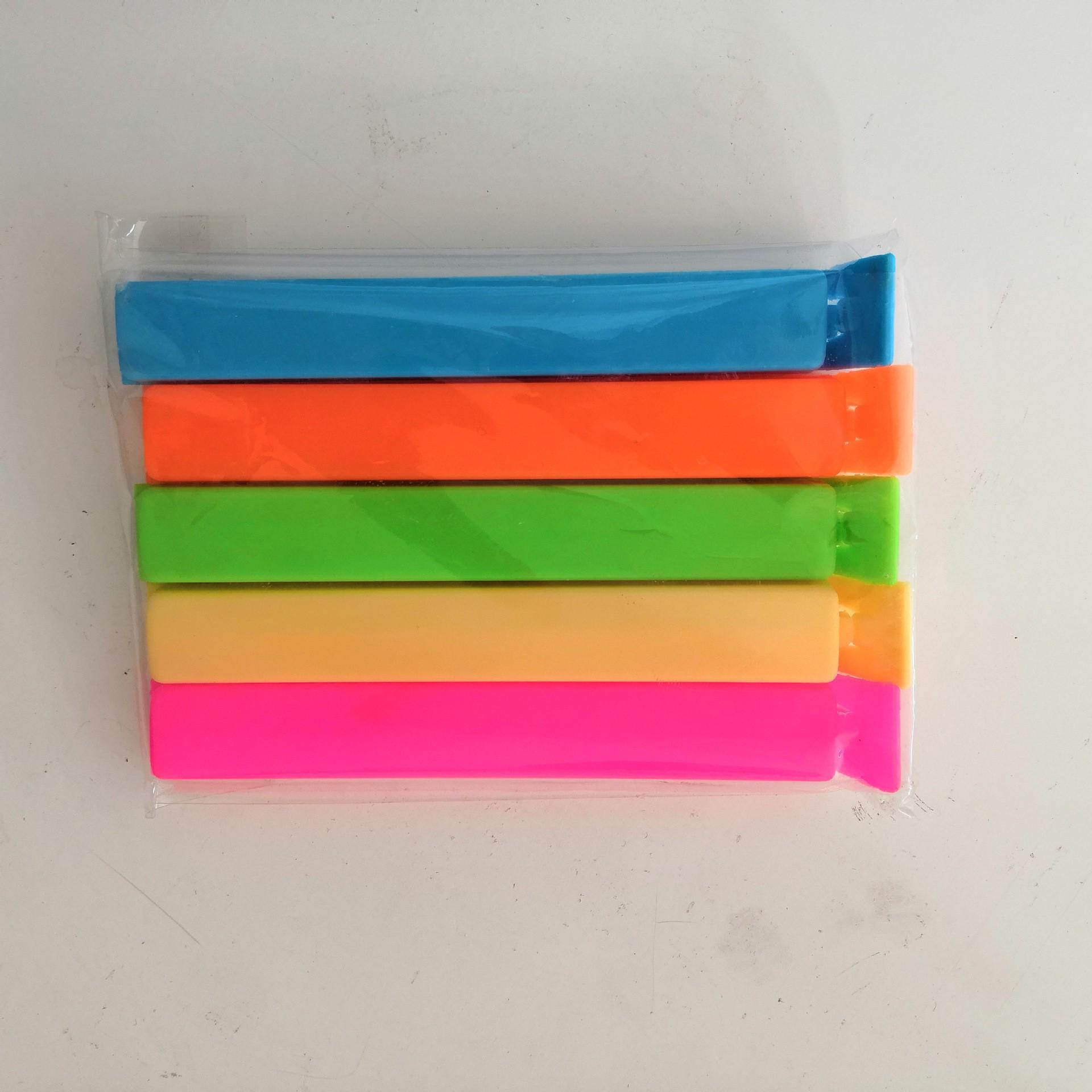 12-Piece Kitchen Sealing Clip Set: Large, Medium, Small Sizes for Tea and Food Bags
12-Piece Kitchen Sealing Clip Set: Large, Medium, Small Sizes for Tea and Food Bags