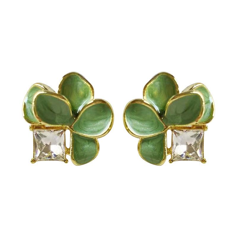 New light luxury high-color Xiaoxiang stud earrings French high-end foreign-style women s earrings Yanyuan retro petal accessories stud earrings зелений
New light luxury high-color Xiaoxiang stud earrings French high-end foreign-style women s earrings Yanyuan retro petal accessories stud earrings зелений