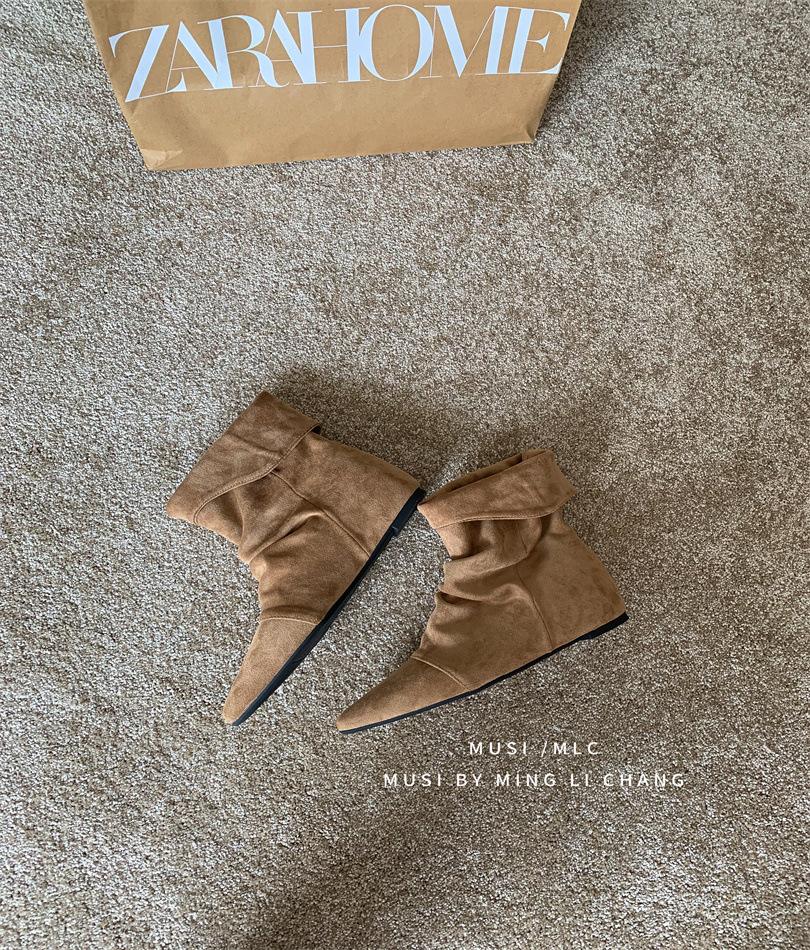 Французские ботильоны с острым носком женские 2025 новые осенне-зимние замшевые плиссированные тонкие ботинки каблук-рюмочка низкий каблук универсальные короткие ботинки 39 абрикосовый
Французские ботильоны с острым носком женские 2025 новые осенне-зимние замшевые плиссированные тонкие ботинки каблук-рюмочка низкий каблук универсальные короткие ботинки 39 абрикосовый