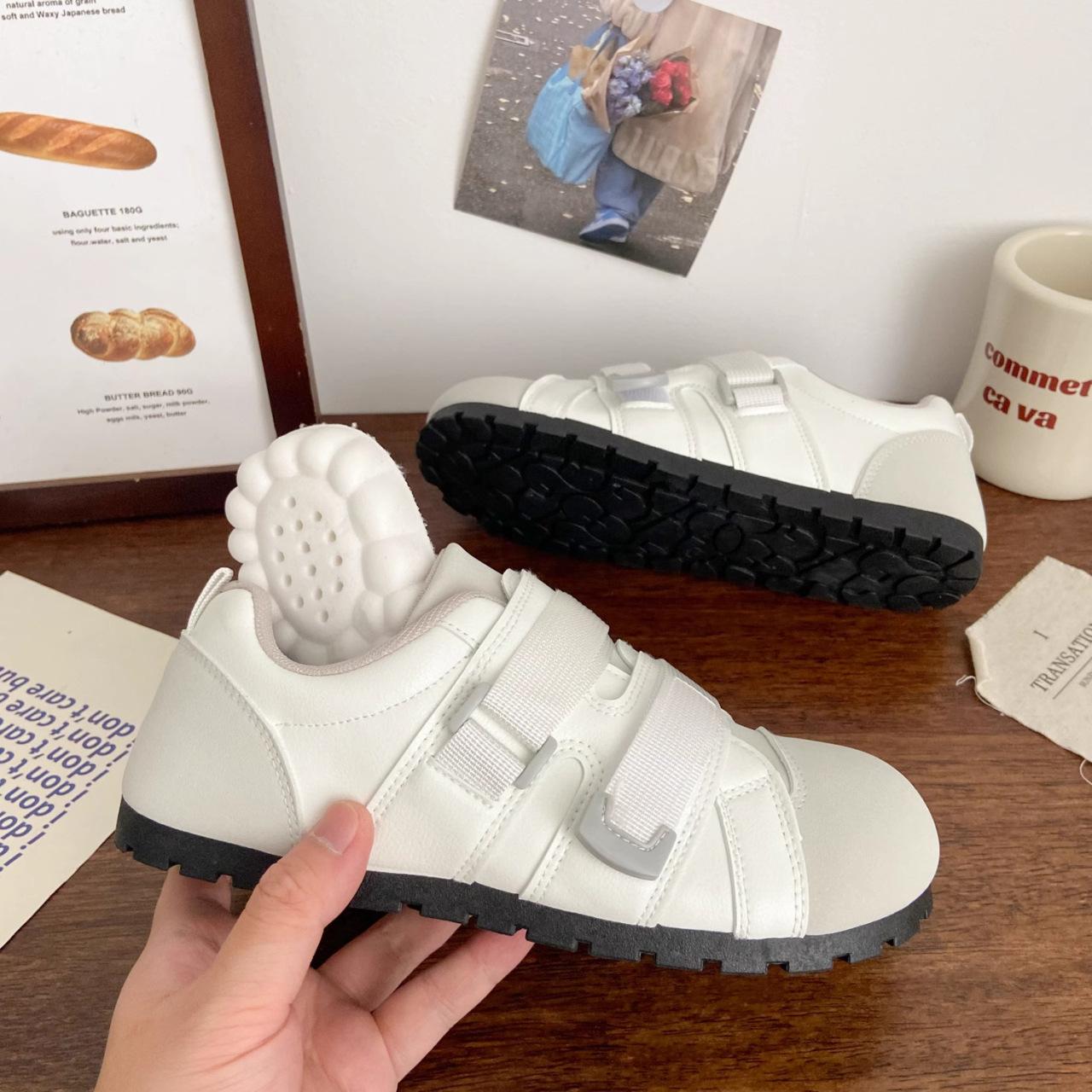 2025 новая весенне-осенняя спортивная мода повседневная универсальная мягкая подошва весна корейская версия нескользящая нишевая дизайнерская женская обувь 40 светло-серый