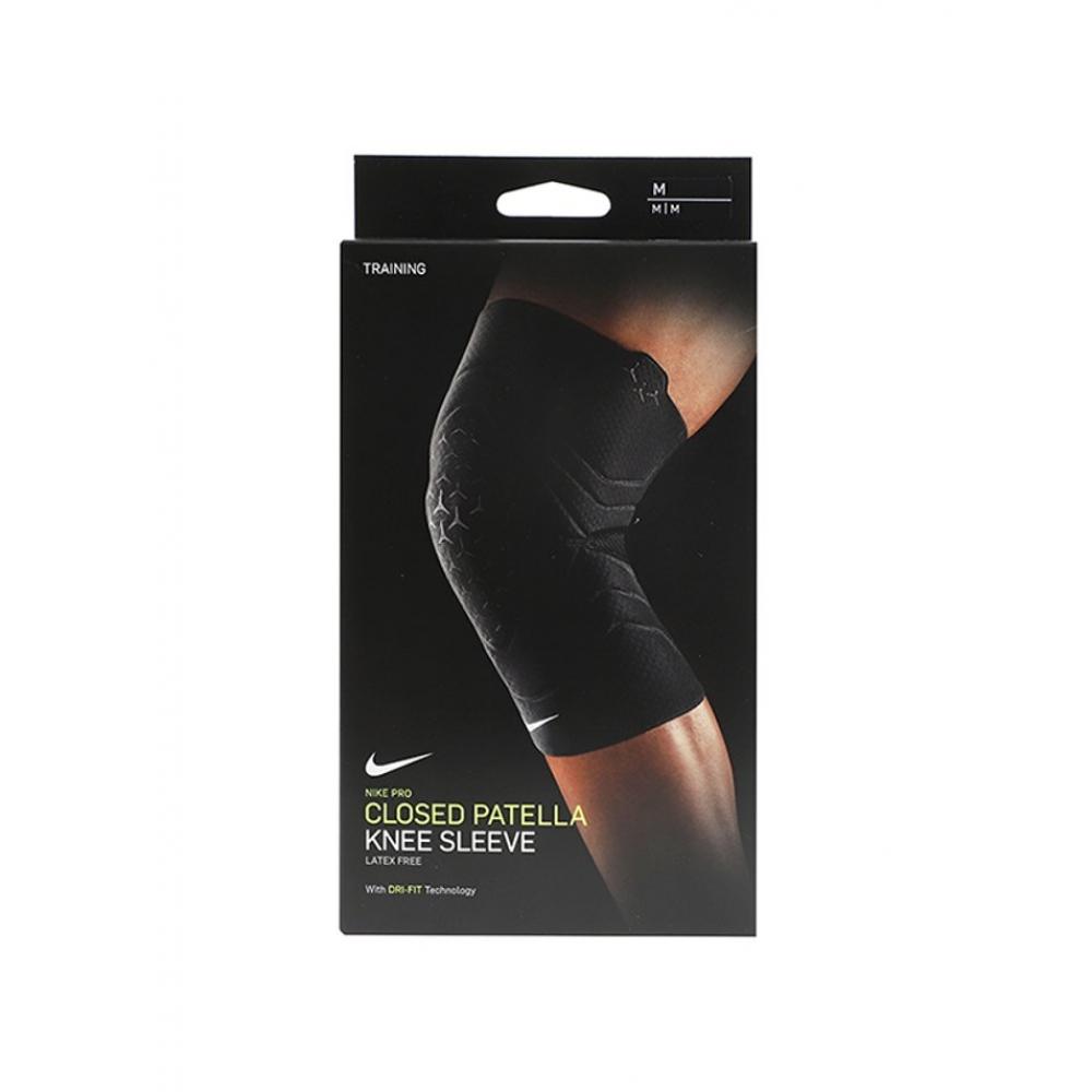 Наколенник с закрытым коленом Nike Pro 3.0 DA7068010S
Наколенник с закрытым коленом Nike Pro 3.0 DA7068010S