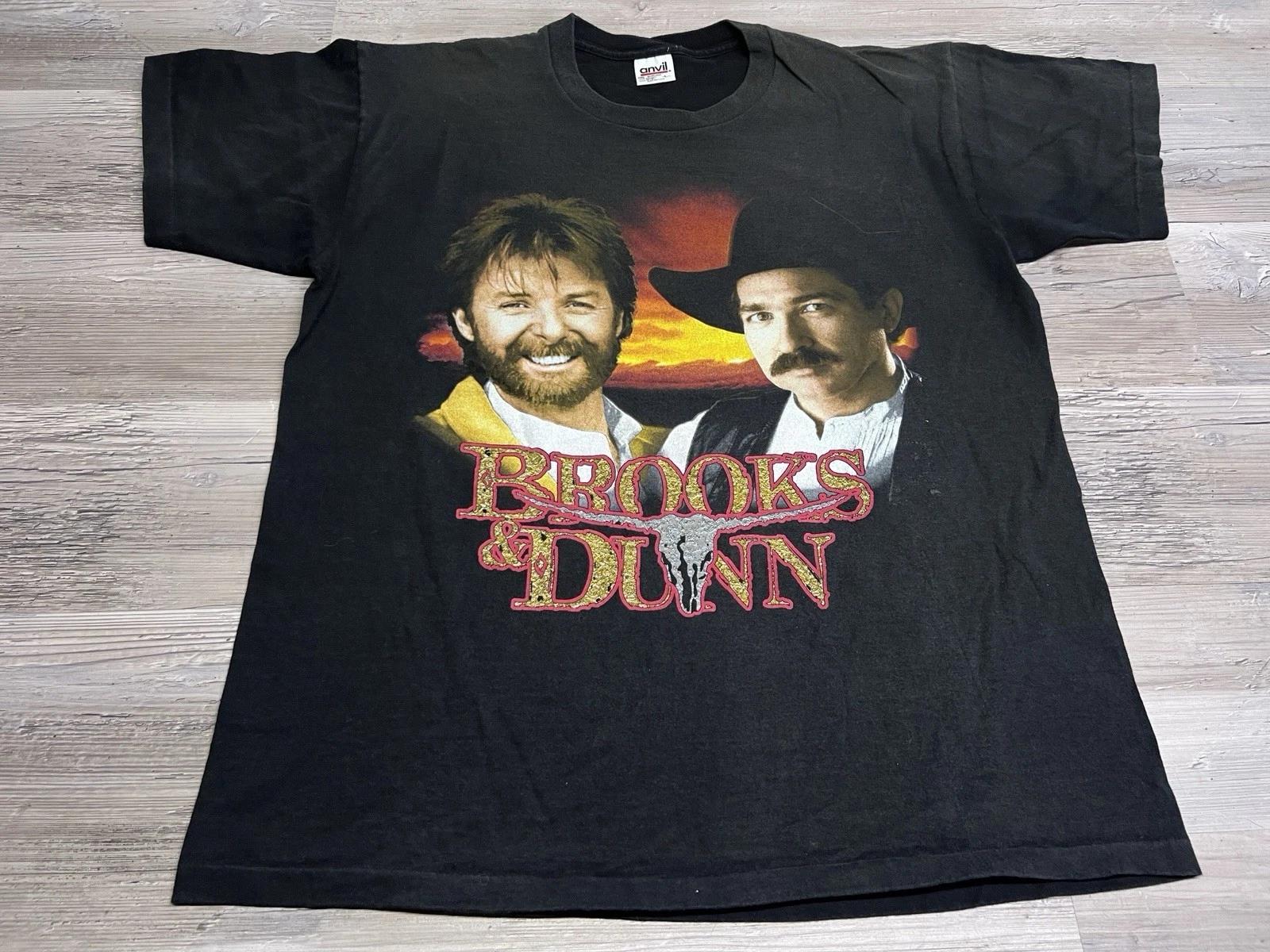 Vintage Brooks & Dunn T-Shirt Waiting On Sundown Sz L Country Single Stitch USA XL
Vintage Brooks & Dunn T-Shirt Waiting On Sundown Sz L Country Single Stitch USA XL