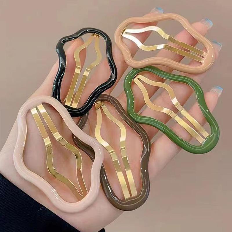 Metal Cloud-shaped Hairpin Women Y2k Sweet Hollow Broken Hair Clips Forehead Bangs Side Barrettes Girl Hair Accessories Jewelry One Size
Metal Cloud-shaped Hairpin Women Y2k Sweet Hollow Broken Hair Clips Forehead Bangs Side Barrettes Girl Hair Accessories Jewelry One Size