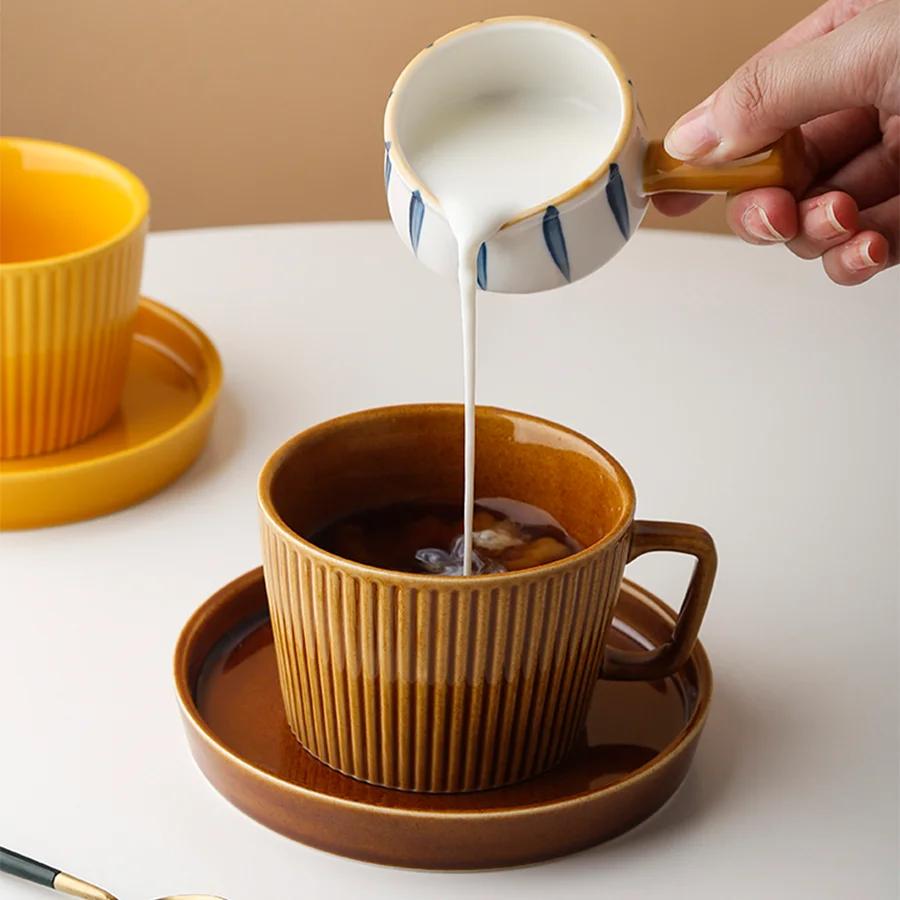 Nordic Vintage White Ceramic Coffee Cup and Saucer Stripe Retro Elegant Set Of Mug Milk Water Tea Cups Home Decor Gifts Reusable 200-400ml коричневий
Nordic Vintage White Ceramic Coffee Cup and Saucer Stripe Retro Elegant Set Of Mug Milk Water Tea Cups Home Decor Gifts Reusable 200-400ml коричневий