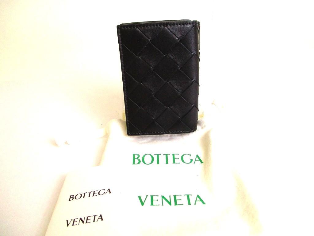 Автентичний чорний шкіряний гаманець BOTTEGA VENETA Intrecciato, компактний, складний, №9470, відремонтований
Автентичний чорний шкіряний гаманець BOTTEGA VENETA Intrecciato, компактний, складний, №9470, відремонтований