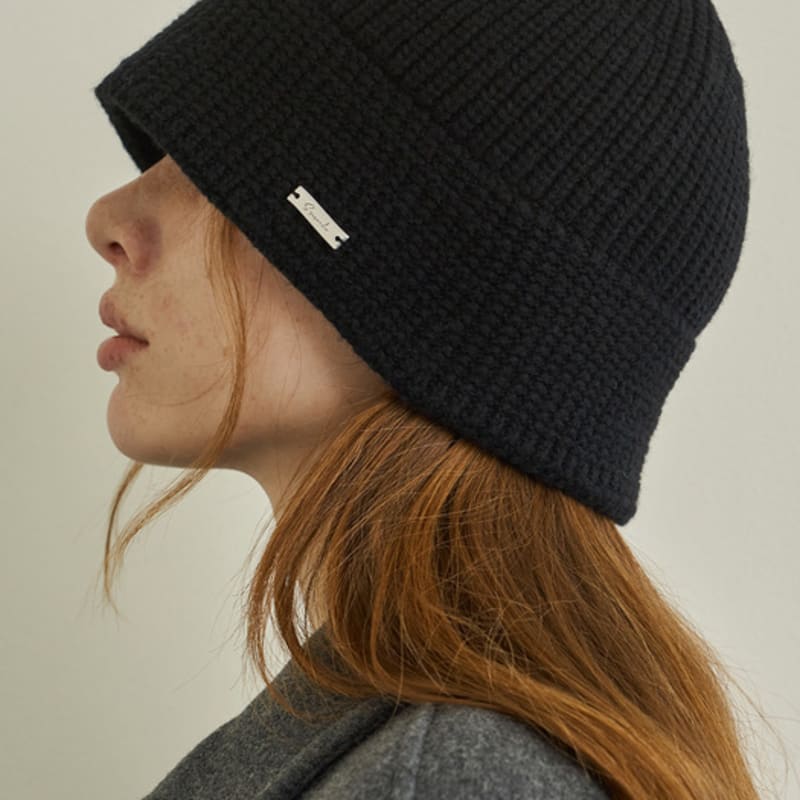 Бини шляпа-ведро Ssecondo Wool 80%, Isla_2 цвета Ivory
Бини шляпа-ведро Ssecondo Wool 80%, Isla_2 цвета Ivory