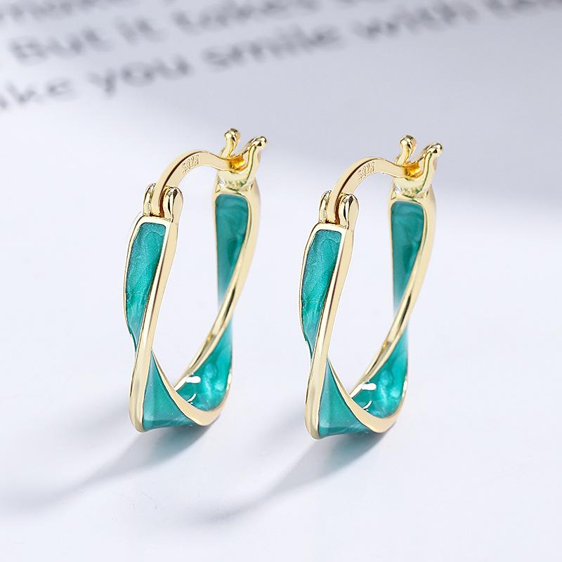 925 Sterling Silver Green Oil Dripping Hoop Earrings, Oval Huggie Ear Buckle, Hypoallergenic Daily Jewelry for Women золотой
925 Sterling Silver Green Oil Dripping Hoop Earrings, Oval Huggie Ear Buckle, Hypoallergenic Daily Jewelry for Women золотой