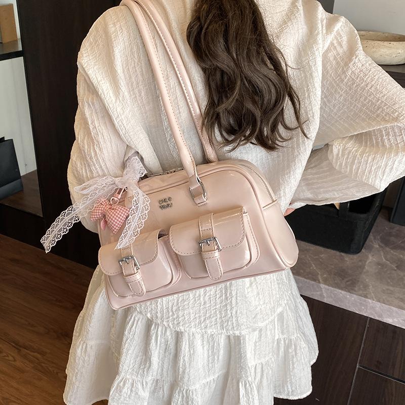 Large capacity bag women s spring and summer versatile 2025 new fashion niche single shoulder armpit bag pillow bag
Large capacity bag women s spring and summer versatile 2025 new fashion niche single shoulder armpit bag pillow bag