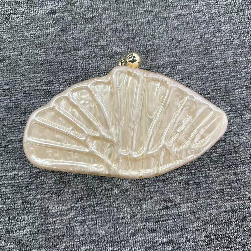 Women s Luxury Crossbody Bag Shell Fan-shaped Acrylic Fashion Wedding Evening Bag Clutch Shell Purse Clutch Shoulder Pearl Bag 23X12.5X6.5CM
Women s Luxury Crossbody Bag Shell Fan-shaped Acrylic Fashion Wedding Evening Bag Clutch Shell Purse Clutch Shoulder Pearl Bag 23X12.5X6.5CM