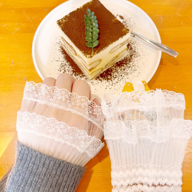 Lace Wrist Warmers for Autumn/Winter – Ideal for JK Photoshoots and Short Videos One Size
Lace Wrist Warmers for Autumn/Winter – Ideal for JK Photoshoots and Short Videos One Size