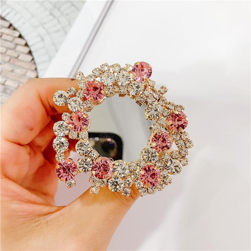 Mirror Airbag Bracket, Gemstone Crystal Stretch Air Cushion Bracket, Lazy Desktop Video Support, Rotating Mirror With Diamonds.
Mirror Airbag Bracket, Gemstone Crystal Stretch Air Cushion Bracket, Lazy Desktop Video Support, Rotating Mirror With Diamonds.