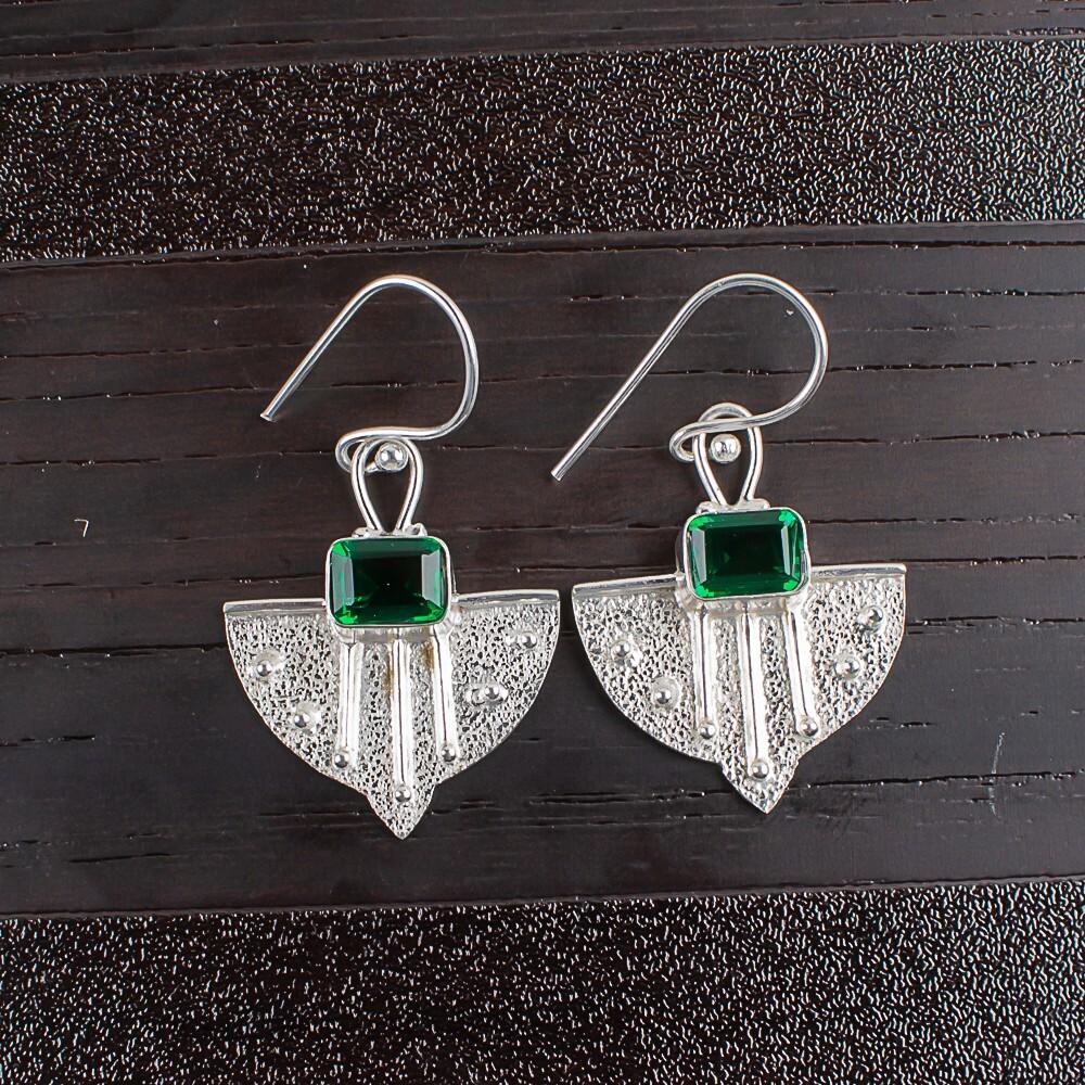 Chrome Diopside Gemstone 925 Sterling Silver Jewelry Handmade Earrings 1.19 EE-65-7
Chrome Diopside Gemstone 925 Sterling Silver Jewelry Handmade Earrings 1.19 EE-65-7