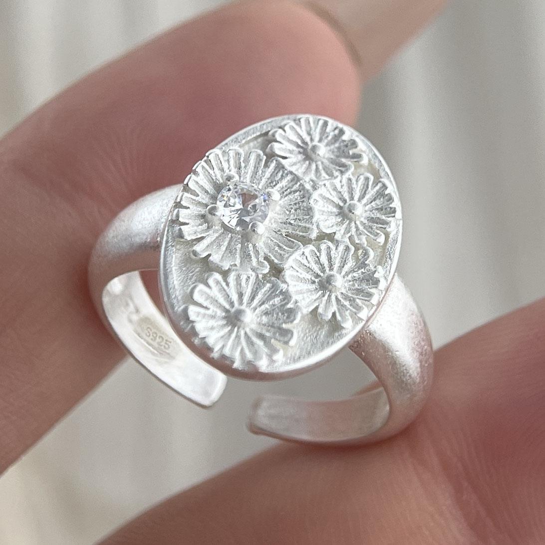 925 Sterling Silver Rings for Women Couple Minimalist Handmade Simple Flower Zircon Ring Fine Jewelry Gift Prevent Allergy resizable
925 Sterling Silver Rings for Women Couple Minimalist Handmade Simple Flower Zircon Ring Fine Jewelry Gift Prevent Allergy resizable