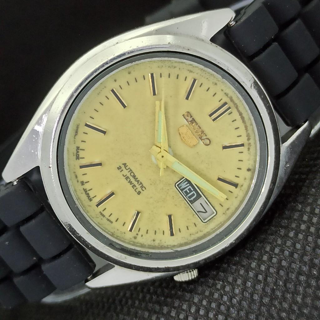 Б/У винтажные мужские часы SEIKO 5 AUTOMATIC 7009A из Японии с оригинальным циферблатом a285671-2 SKU532c-a285671
Б/У винтажные мужские часы SEIKO 5 AUTOMATIC 7009A из Японии с оригинальным циферблатом a285671-2 SKU532c-a285671