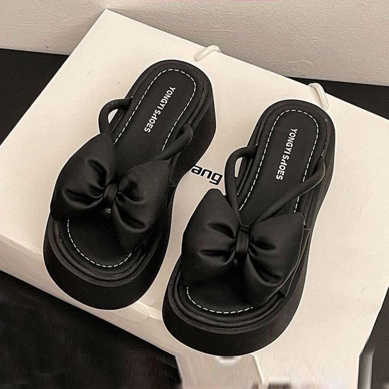 Bow thick bottom heightening slippers women s summer wear fashion fairy style 2025 new one word Internet celebrity sandals 35 чёрный
Bow thick bottom heightening slippers women s summer wear fashion fairy style 2025 new one word Internet celebrity sandals 35 чёрный