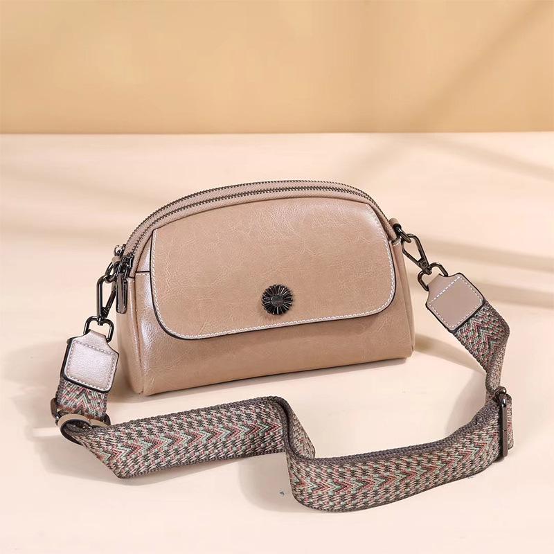 Cowhide Women s Bag, Single Shoulder Crossbody Women s Bag, Practical Multi Compartment, Simple and Fashionable Mobile Phone Bag, Small Square Bag абрикосовий
Cowhide Women s Bag, Single Shoulder Crossbody Women s Bag, Practical Multi Compartment, Simple and Fashionable Mobile Phone Bag, Small Square Bag абрикосовий