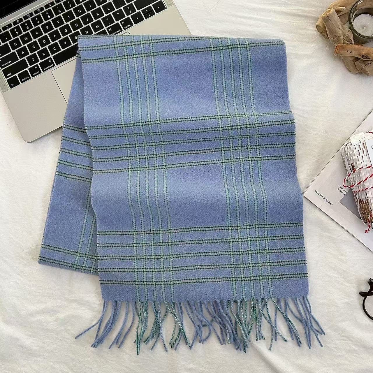 Xiaohongshu Popular Cherry Red New Year S Red 100% Wool British Versatile Scarf Women S And Men S Cashmere Warm Scarf 33*180cm
Xiaohongshu Popular Cherry Red New Year S Red 100% Wool British Versatile Scarf Women S And Men S Cashmere Warm Scarf 33*180cm